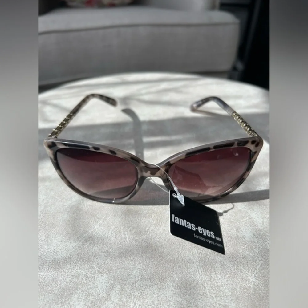 💋copy NWT Tortoise gold trim sunglasses 🕶️ fantas-eyes